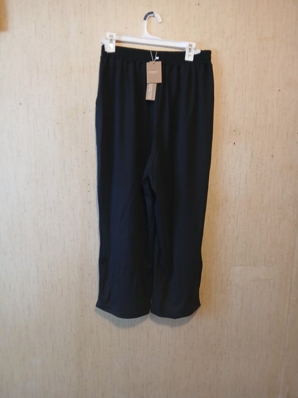 BloomChic Black Wide-Leg Cropped Pants
